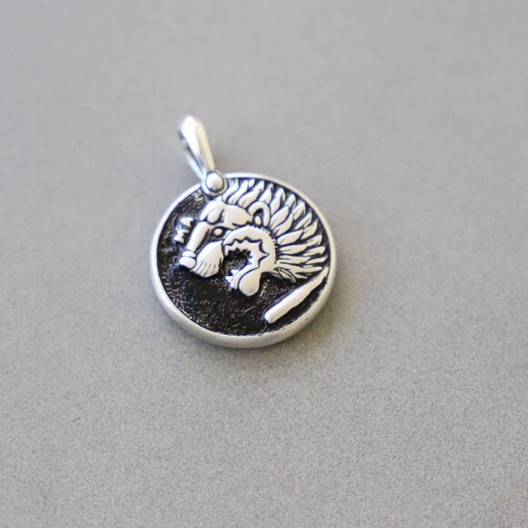 David Yurman Men's Sterling Silver Petrvs Lion 26mm Amulet Pendant - Picture 2 of 6